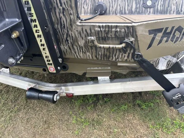 Slide: The Image of Thor 1900 Lake Hammer Side Console Elite 2026 - 29