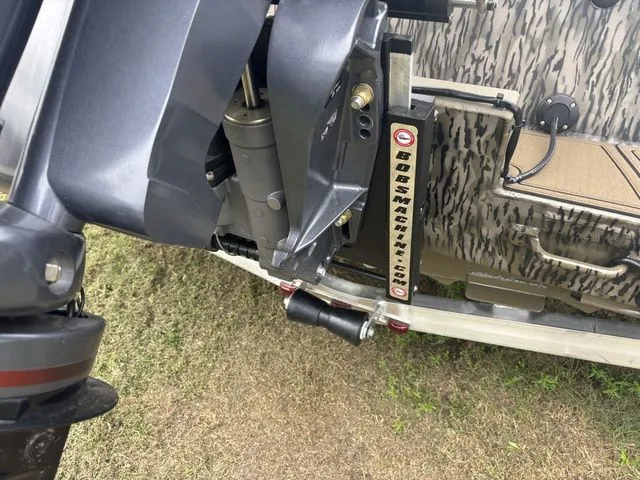 Slide: The Image of Thor 1900 Lake Hammer Side Console Elite 2026 - 30