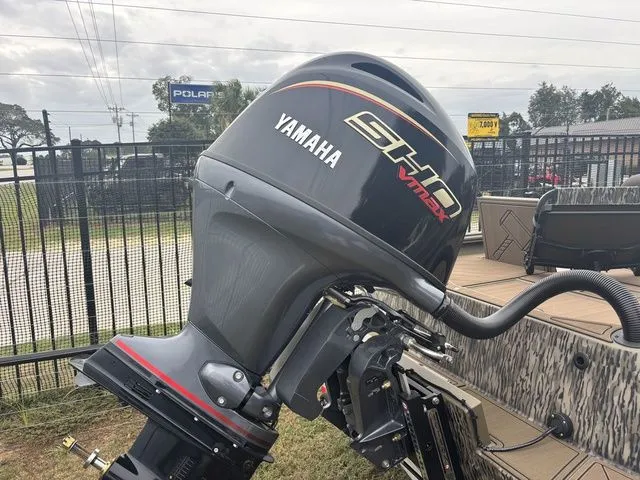 Slide: The Image of Thor 1900 Lake Hammer Side Console Elite 2026 - 5