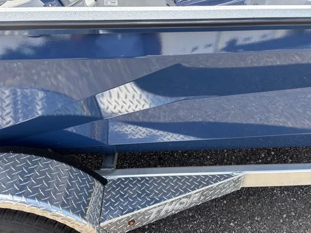 Slide: The Image of Thor 1900 Lake Hammer Center Console Elite 2026 - 26