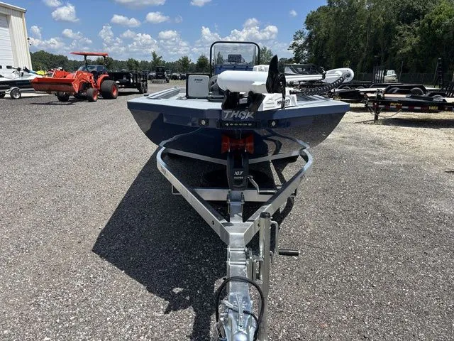 Slide: The Image of Thor 1900 Lake Hammer Center Console Elite 2026 - 5