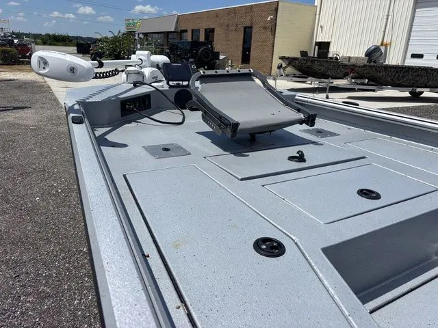 Slide: The Image of Interior of Thor Lake Hammer 1900CC boat, model year 2026. - 10