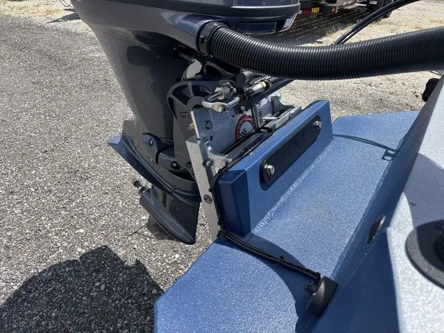 Slide: The Image of Thor LAKE HAMMER 1900CC boat in showroom, 2026 model. - 19