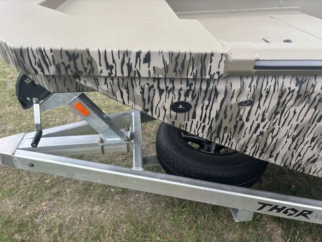 Slide: The Image of Thor 1754 Timber Hammer Deluxe 2026 - 13