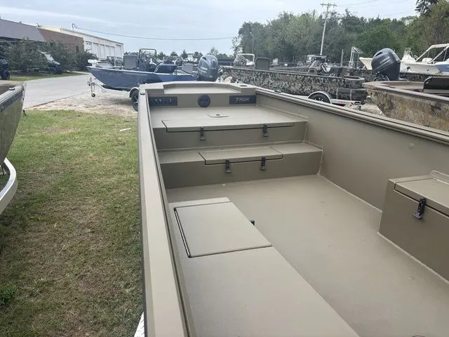 Slide: The Image of Thor 1754 Timber Hammer Deluxe 2026 - 9