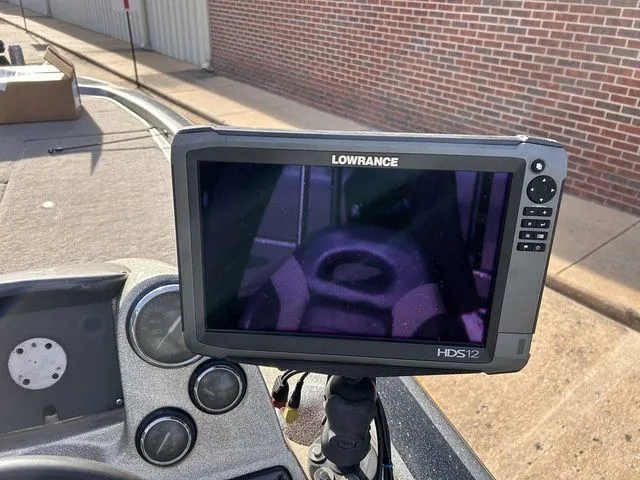 Slide: The Image of Champion CX183 2010 - 17