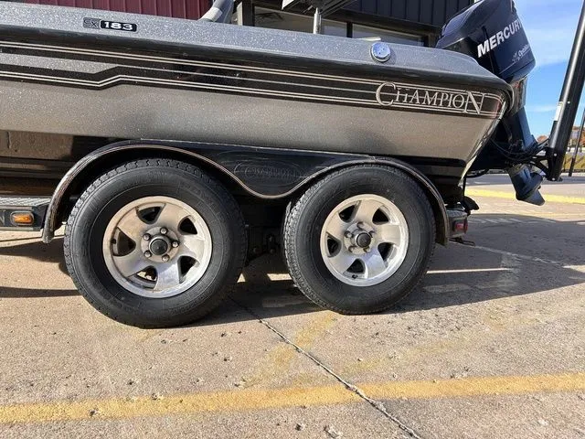 Slide: The Image of Champion CX183 2010 - 3