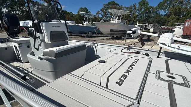 Slide: The Image of Tracker CLASSIC CC 2026 - 11