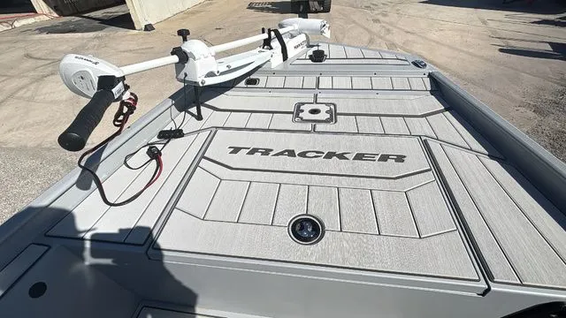 Slide: The Image of Tracker CLASSIC CC 2026 - 18