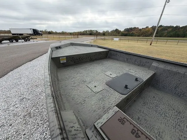 Slide: The Image of War Eagle 860LDV 2026 - 8