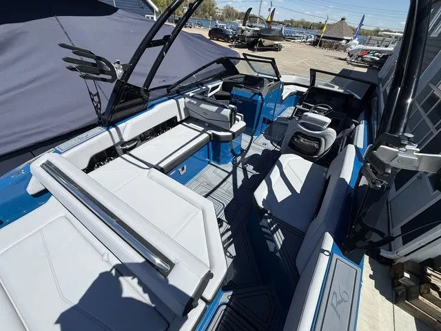 Slide: The Image of Interior of 2026 Cobalt R6 Surf boat with modern seating. - 10