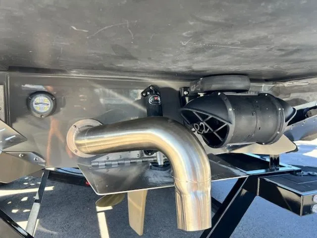 Slide: The Image of Tigé 23ZX 2022 - 8