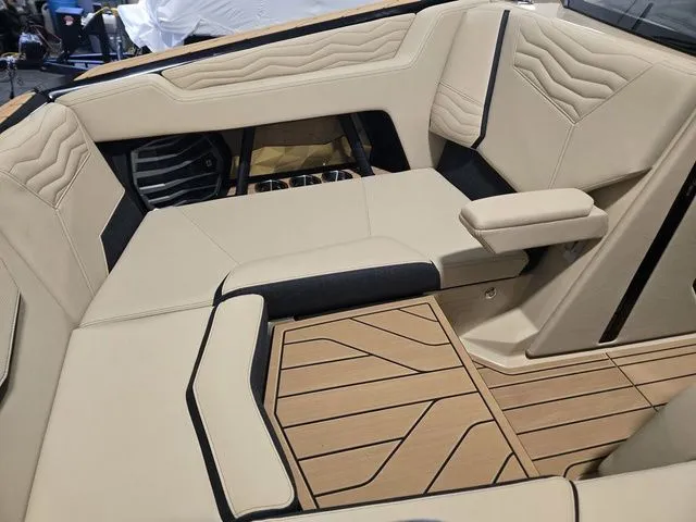 Slide: The Image of Nautique Super Air Nautique G23 2026 - 20