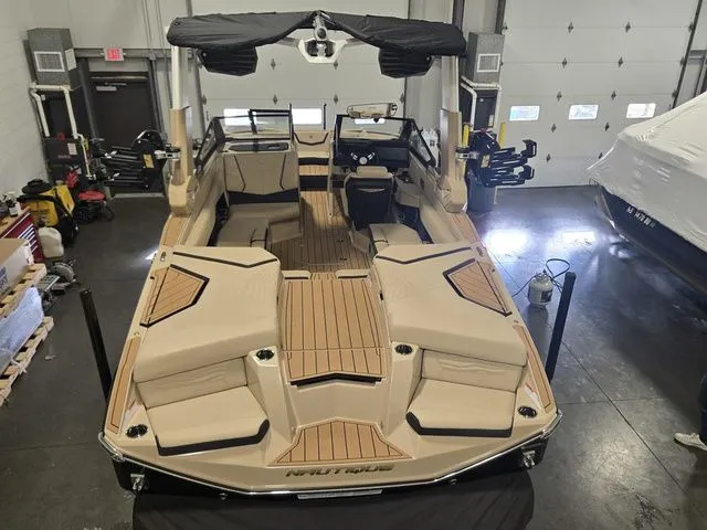 Slide: The Image of Nautique Super Air Nautique G23 2026 - 27