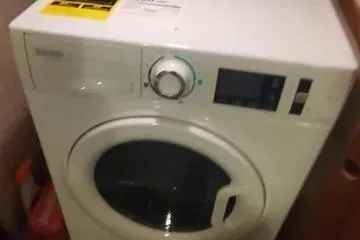 Slide: The Image of Splendide automatic washer and vented dryer on 1991 Carver 42 Aft Cabin Motor Yacht. - 17