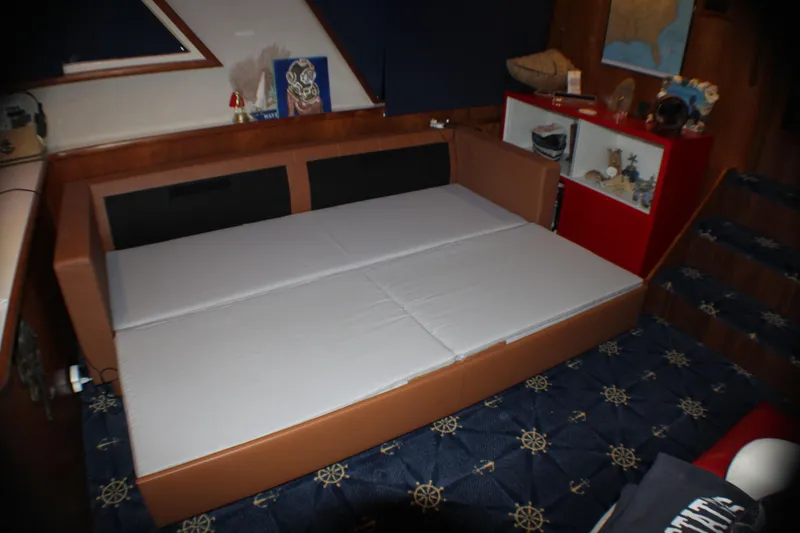 Slide: The Image of Interior of 1991 Carver 42 Aft Cabin Motor Yacht with fold-out sofa bed. - 33