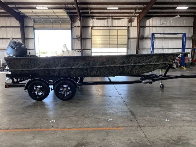 Slide: The Image of SeaArk DXS 2072 SLD 2026 - 4