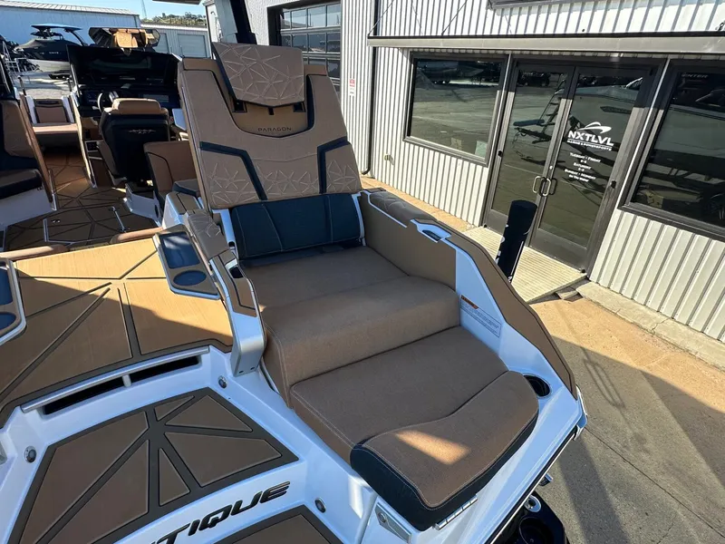 Slide: The Image of Nautique Super Air Nautique G23 Paragon 2026 - 16