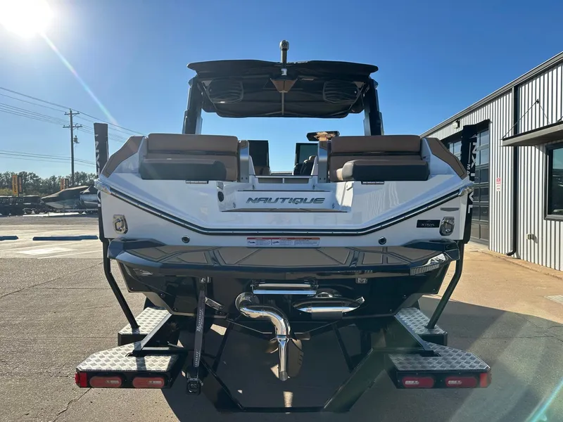 Slide: The Image of Nautique Super Air Nautique G23 Paragon 2026 - 4