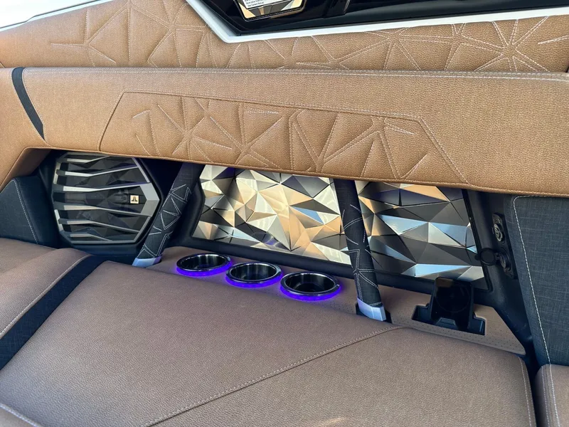 Slide: The Image of Nautique Super Air Nautique G23 Paragon 2026 - 45