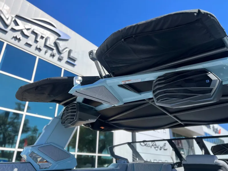 Slide: The Image of Nautique Super Air Nautique G25 Paragon 2026 - 11