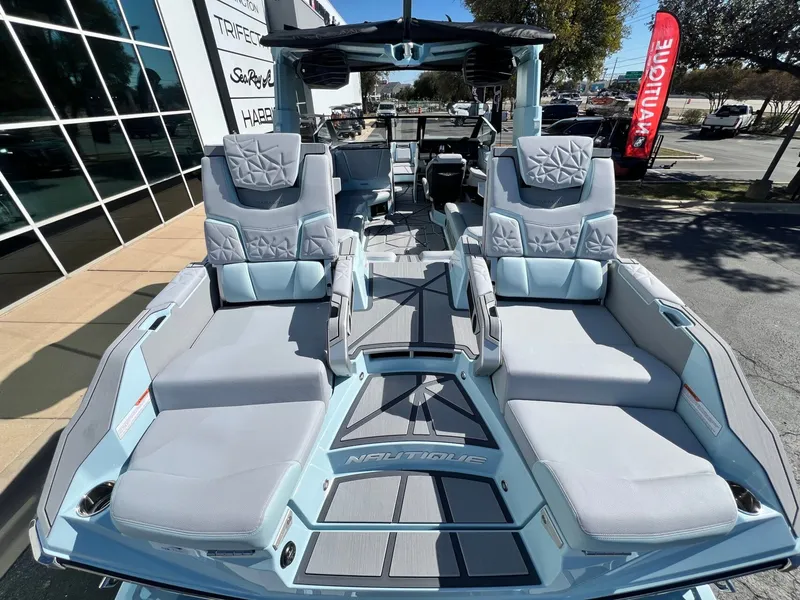 Slide: The Image of Nautique Super Air Nautique G25 Paragon 2026 - 12