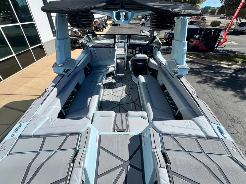 Slide: The Image of Nautique Super Air Nautique G25 Paragon 2026 - 14