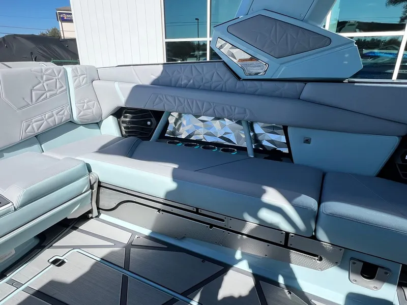 Slide: The Image of Nautique Super Air Nautique G25 Paragon 2026 - 20