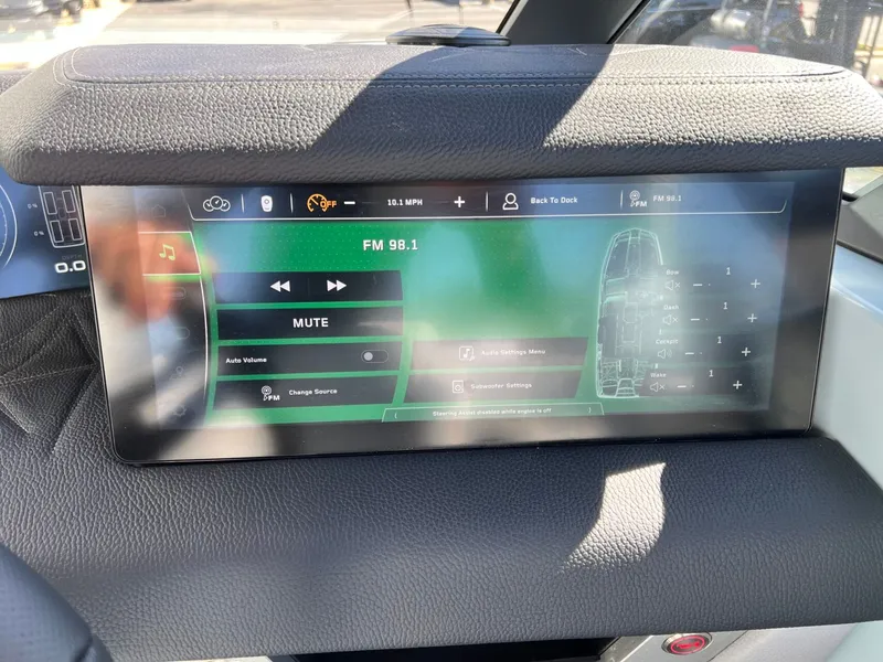 Slide: The Image of Nautique Super Air Nautique G25 Paragon 2026 - 31