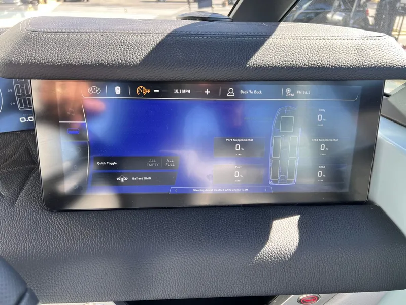 Slide: The Image of Nautique Super Air Nautique G25 Paragon 2026 - 32