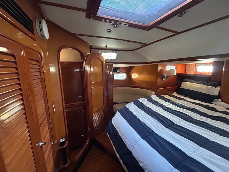 Slide: The Image of Hylas 54 2001 - 28