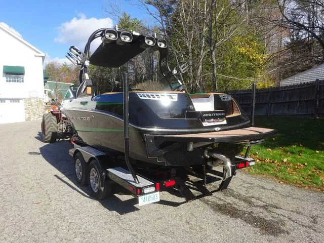 Slide: The Image of Nautique 210 Super Air Nautique 2016 - 3