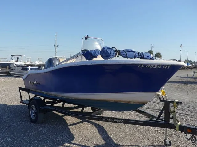 Slide: The Image of NauticStar 19 XS 2018 - 3