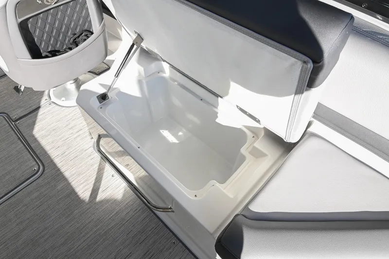 Slide: The Image of 2024 Cobalt R8 boat interior with luxurious seating and modern design features. - 15