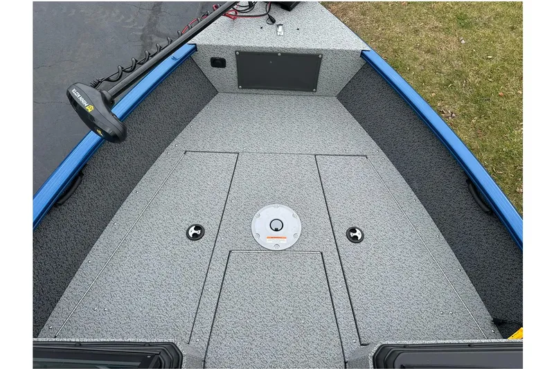 Slide: The Image of 2026 Lund 1675 Adventure Sport boat deck with Minn Kota trolling motor. - 11