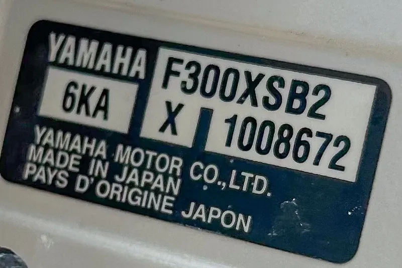 Slide: The Image of Sea Hunt 305 CC 2022 - 17