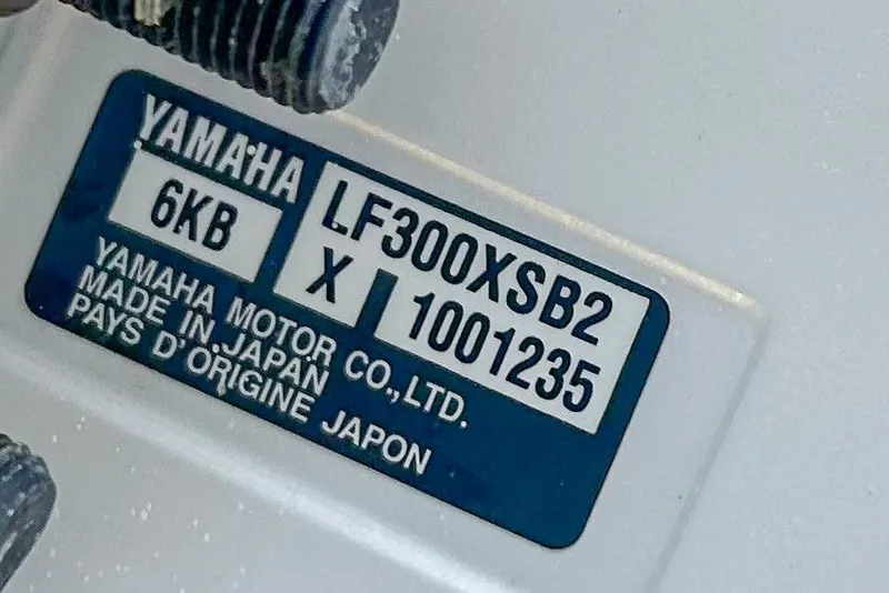 Slide: The Image of Sea Hunt 305 CC 2022 - 18