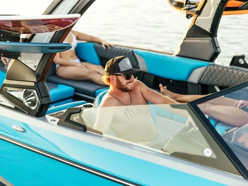 Slide: The Image of Tigé Z5 2024 - 25