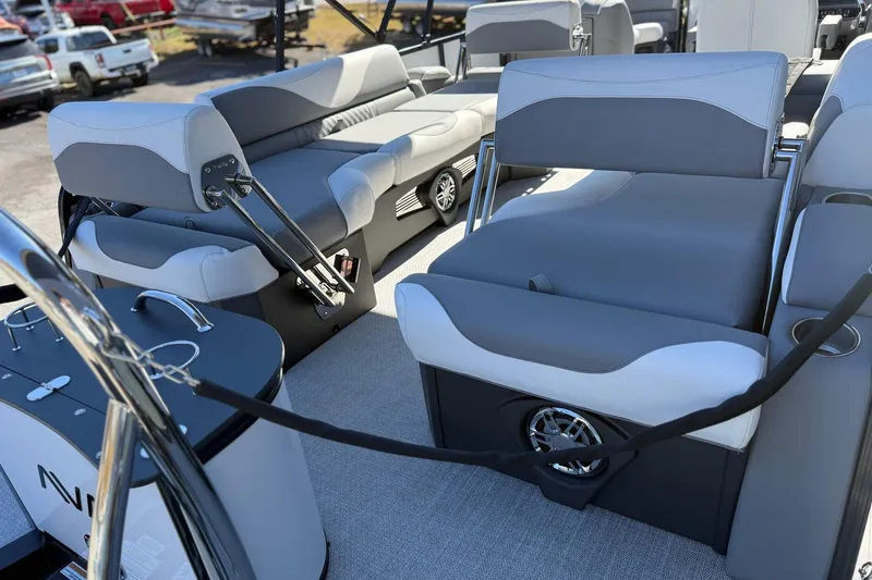 Slide: The Image of Luxurious seating on 2026 Avalon 2385 LSZ QLS boat, featuring modern design and comfort. - 10