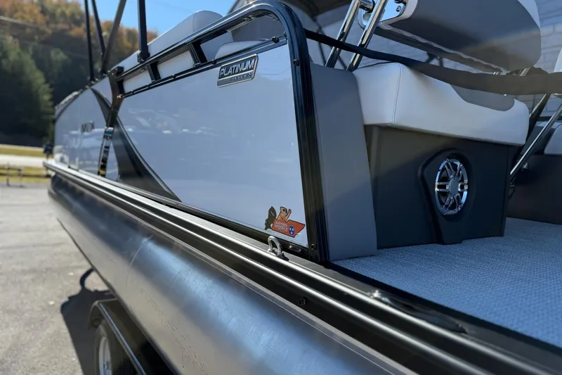 Slide: The Image of 2026 Avalon 2385 LSZ QLS pontoon boat, Platinum Edition, side view with seating and speaker. - 5