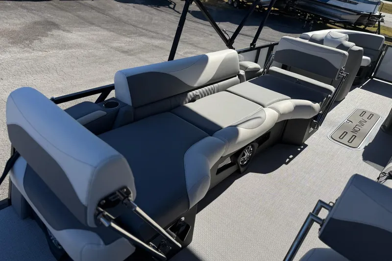 Slide: The Image of 2026 Avalon 2385 LSZ QLS pontoon boat with luxurious seating and modern design. - 6