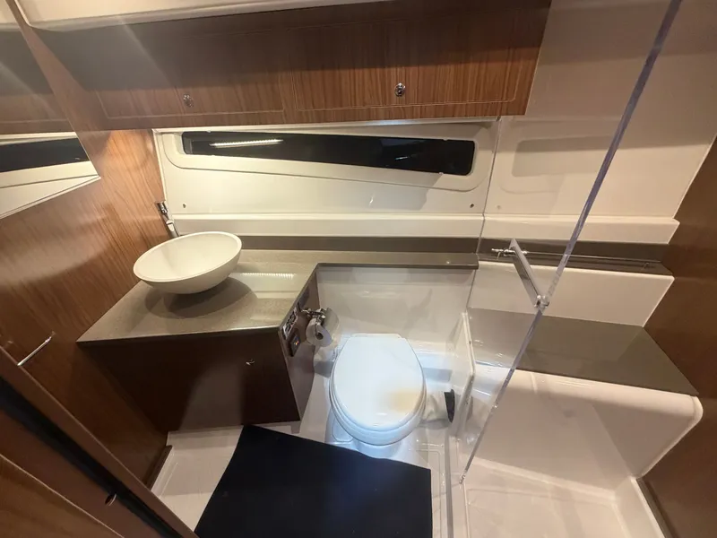 Slide: The Image of Four Winns 355 Vista Coupe 2022 - 23