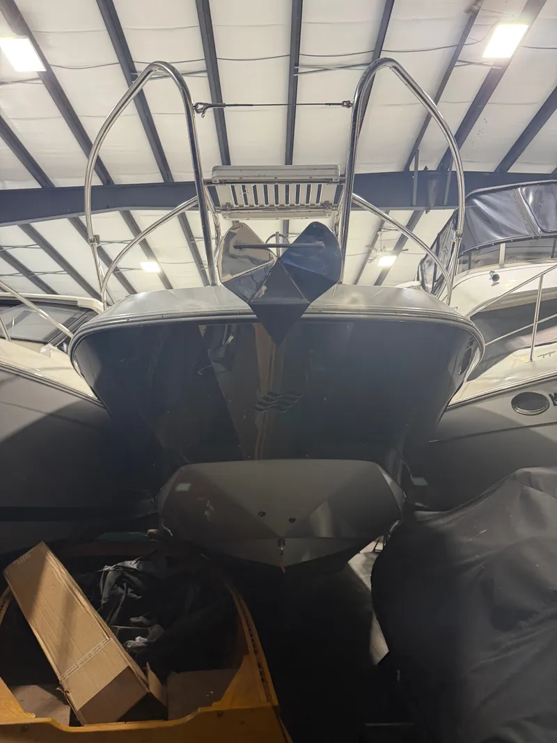 Slide: The Image of Four Winns 355 Vista Coupe 2022 - 6