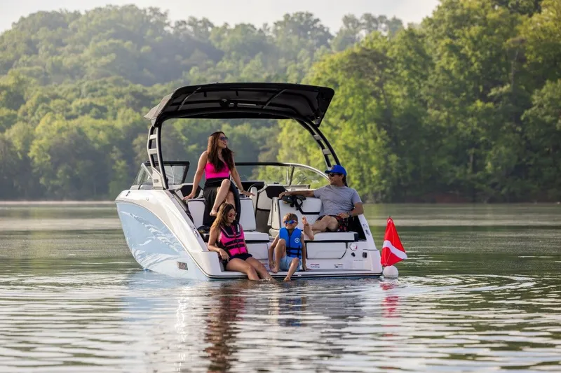 Slide: The Image of Yamaha 252SE 2026 - 5