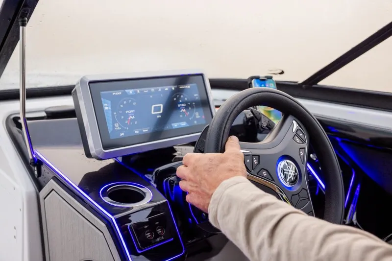 Slide: The Image of Yamaha 252SE 2026 - 9