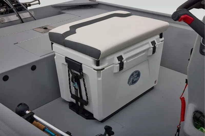 Slide: The Image of 2026 Tracker Bass Tracker Classic CC boat with a cushioned cooler seat. - 10