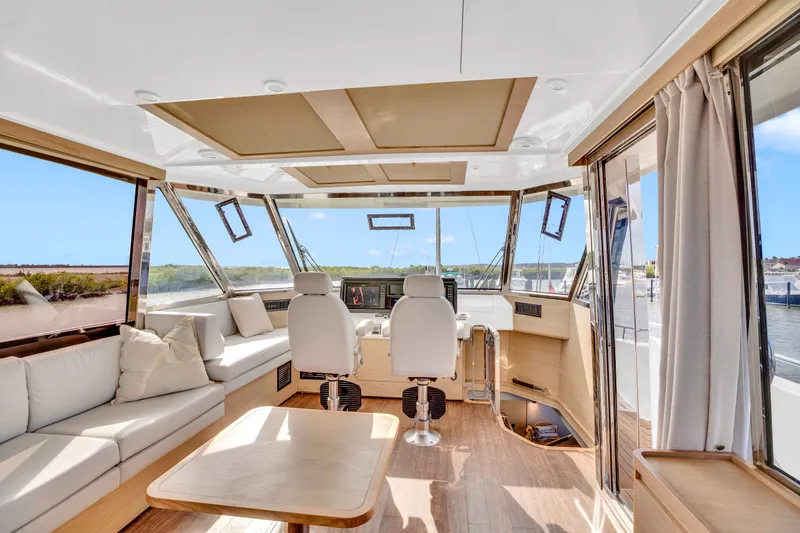 Slide: The Image of Aquila 54 Yacht 2022 - 38