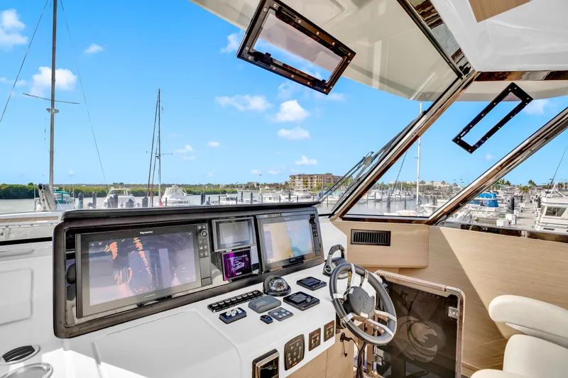 Slide: The Image of Aquila 54 Yacht 2022 - 43