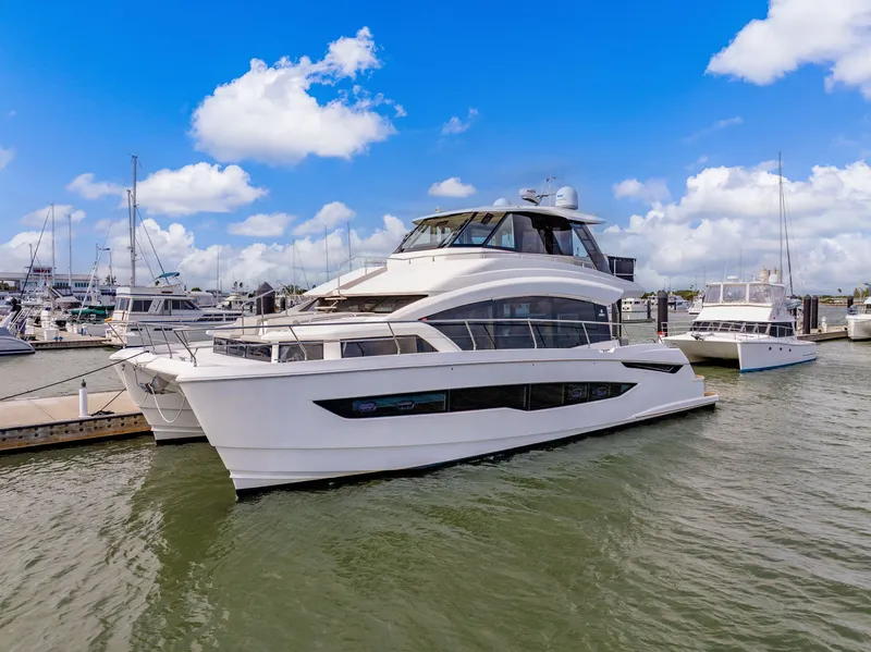 Slide: The Image of Aquila 54 Yacht 2022 - 5