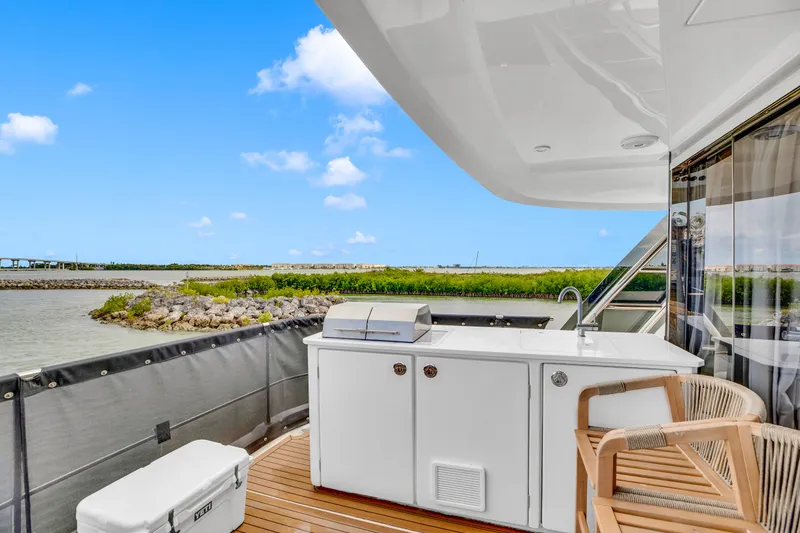 Slide: The Image of Aquila 54 Yacht 2022 - 54